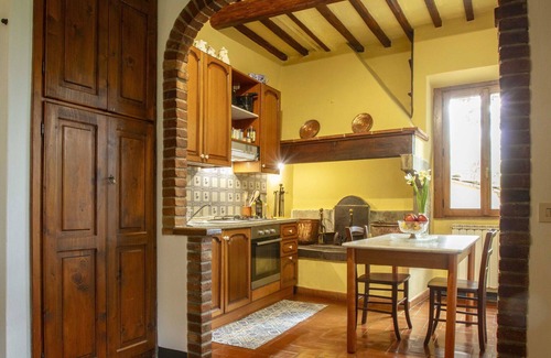Porrena Villa | Beautiful private villa with private pool, WIFI, TV, patio, pets allowed, panoramic view and par.