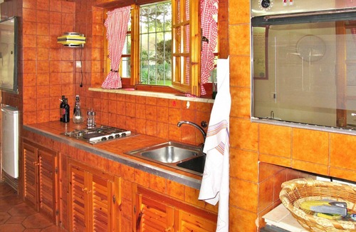 Platamona House | Beautiful private villa for 10 guests with A/C, TV, terrace and pets allowed