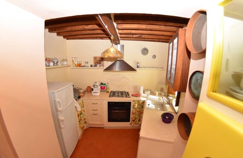 Cascine-La Croce Villa | Beautiful private villa with private pool, A/C, WIFI, veranda, pets allowed, parking, close to Lucca