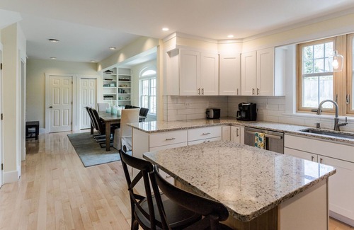 York Harbor House | Beautiful property in York - Newly remodeled!!