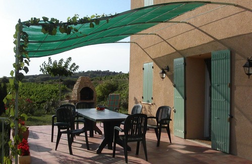 Puymeras Villa | Beautiful Provençal farmhouse with private pool