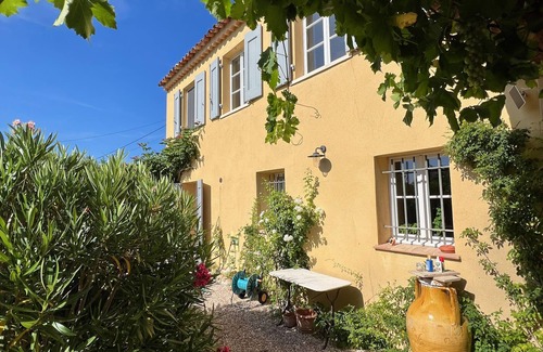 Aups House | Beautiful Provencal country house in nature