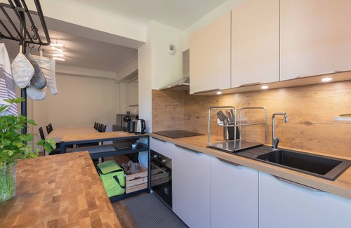 Bagneres-de-Bigorre Apartment | Beautiful renovated apartment in Bagnères-de-Bigorre, 7 guests, mountain view, terraces