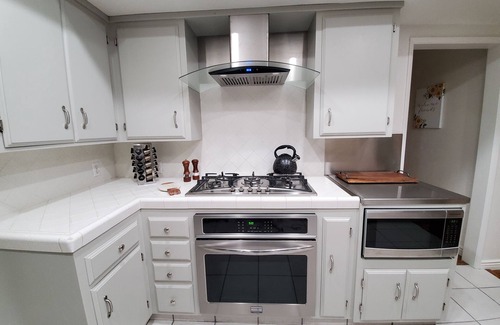 Fullerton House | Beautiful Ranch Home Retreat Park Like Setting on 3/4 AcrenClose to Disneyland