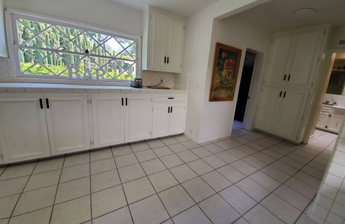 Fullerton House | Beautiful Ranch Home Retreat Park Like Setting on 3/4 AcrenClose to Disneyland