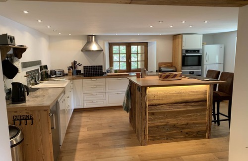 Araches-la-Frasse Ski Chalet | Beautiful renovated chalet near ski resort, France