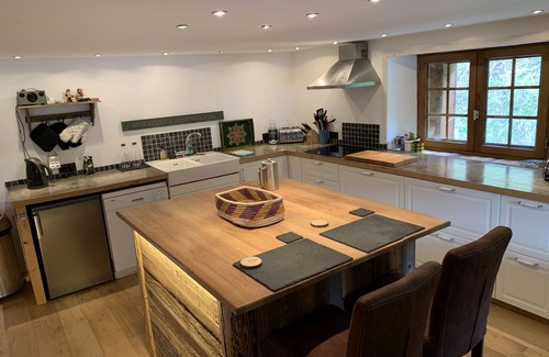 Araches-la-Frasse Ski Chalet | Beautiful renovated chalet near ski resort, France