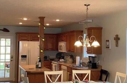 Port St. Joe House | BEAUTIFUL, relaxing, allergy-friendly 1 block from boat ramp, fishing, sunsets!🌅