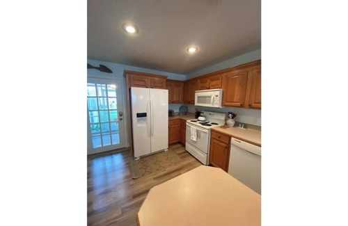 Port St. Joe House | BEAUTIFUL, relaxing, allergy-friendly 1 block from boat ramp, fishing, sunsets!🌅