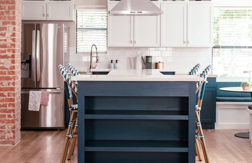 Lincoln Terrace Condo | Beautiful remodeled historical home in safe neighborhood downtown.