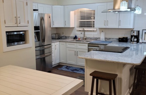 South Bend House | Beautiful Remodeled Home very close to Notre Dame