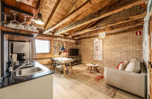 Malasana Apartment | Beautiful Renovated apartment in the center 2
