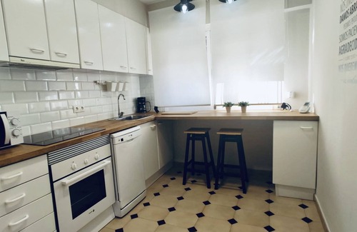 Fuengirola City Centre Apartment | BEAUTIFUL RENOVATED APARTMENT. NEW LUXURY POOL