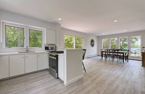 Southampton House | Beautiful renovated house water views located right across from Big Fresh Pond