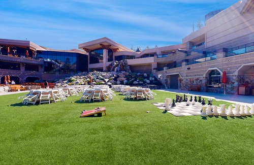 Olympic Valley Apartment | Beautiful resort condo with pool, hot-tub, ski-in/ski-out, WiFi