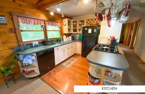 Town of Jerusalem House | Beautiful Retreat w/Amazing Views-Kayak&Canoe! Lakefront! Free WIFI