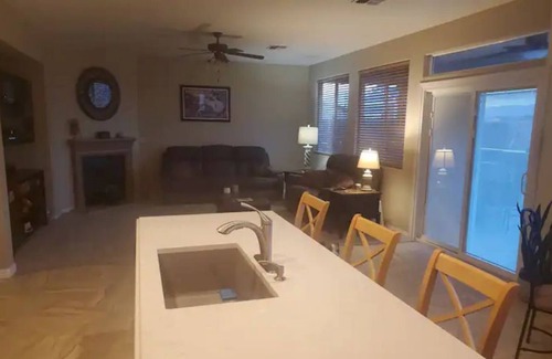 Holiday Shores House | BEAUTIFUL RIVER OASIS 2 Blocks from the River