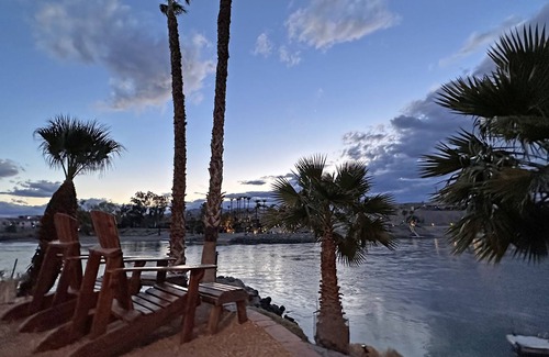Mohave Valley House | Beautiful Riverfront Paradise!