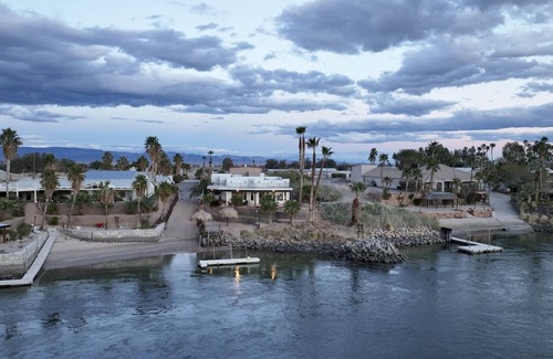 Mohave Valley House | Beautiful Riverfront Paradise!