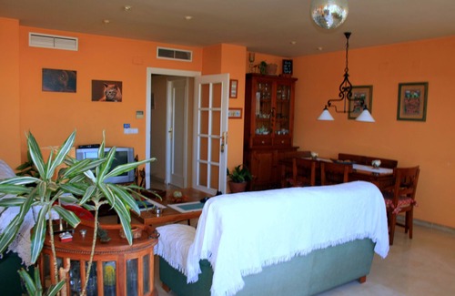 Playa de San Juan House | BEAUTIFUL ROOM FOR RENT WITH BATH IN URB. WITH POOL AND NEXT TO THE BEACH
