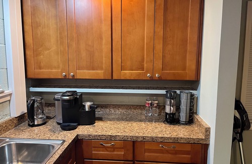 Olympic Hills House | Beautiful room in NE Seattle with High-Speed WiFi