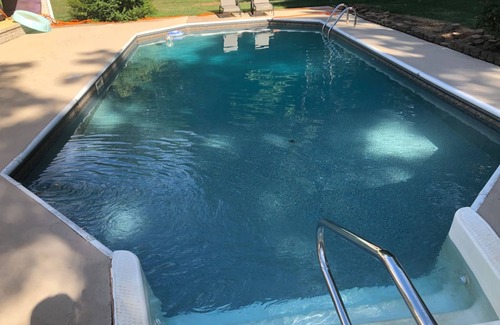 Etowah Apartment | Beautiful Room Just Waiting for You Pool IS Closed