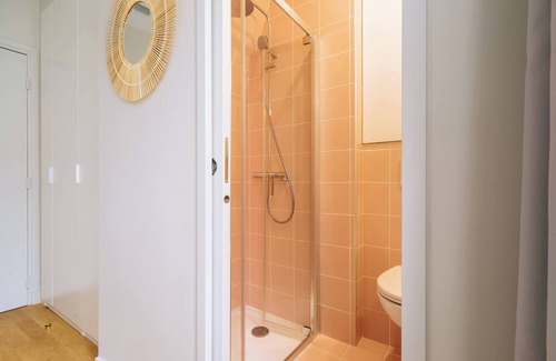 Porte-Saint-Martin Apartment | Beautiful room with ensuite bathroom in Paris!