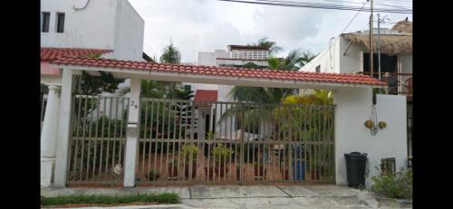 Puerto Juarez House | Beautiful Rooms at playa Blanca