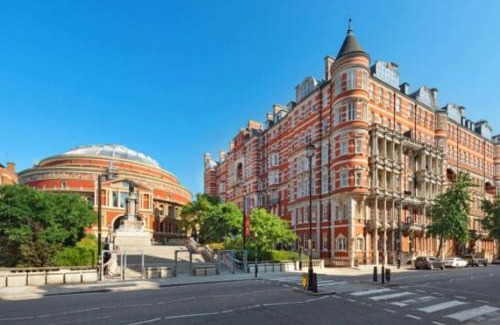 Queen's Gate Apartment | Beautiful Royal Borough Apartment