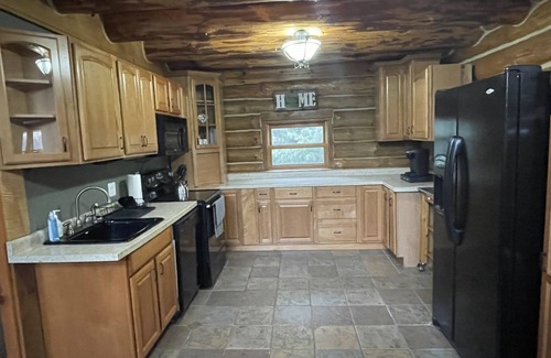 Hazel Green Cabin | Beautiful rustic and secluded cabin on a dead end lane and close to Galena, IL.