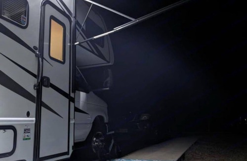Goose Creek House | Beautiful RV that sleeps 6 - Perfect for a family trips and camping getaway.