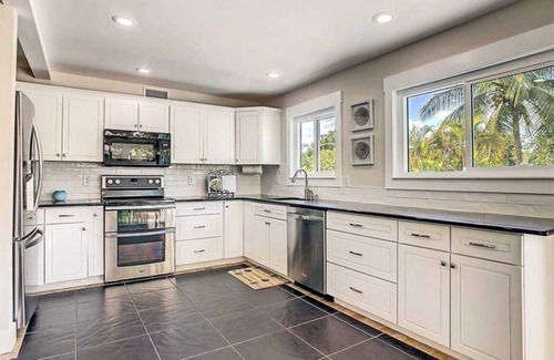 The Dunes House | Beautiful Sanibel Island home with private pool in the Dunes golf community