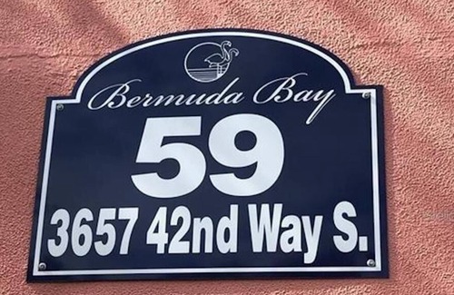 Bayview Condo | Beautiful Sea View Condo. Gorgeous location!