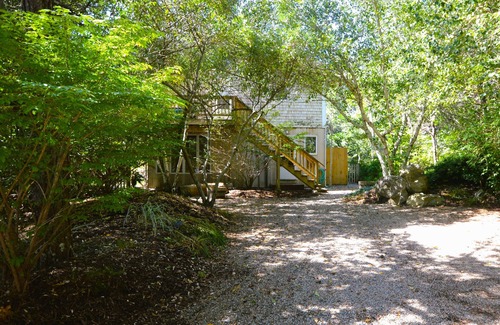 Truro House | Beautiful Secluded North Truro Home with Private Beach Access and Parking