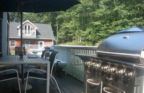 Sagaponack House | Beautiful, Secluded, Quiet, Centrally Located. Bike to Beach, Ocean, Town