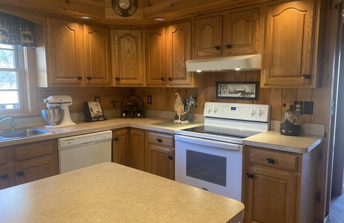 Fishs Eddy Cabin | Beautiful, Secluded River View Cabin For The Perfect Vacation Get Away