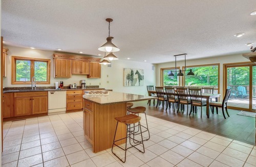 Timberline House | Beautiful slope side home! Come and enjoy life at Dew Revue!