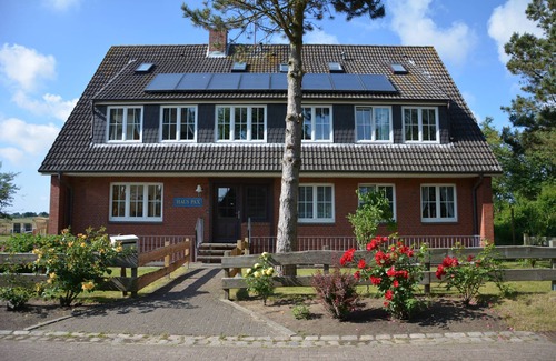 Suddorf Apartment | Beautiful small apartment with a view of the Amrumer Mühle