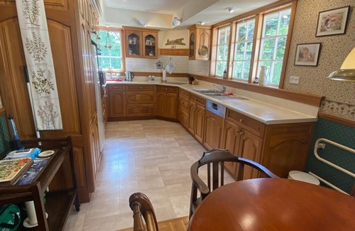 Pinehaven House | Beautiful spacious home on large private section