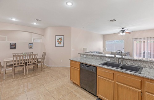 North Las Vegas House | Beautiful Spacious Single Story Vegas Home