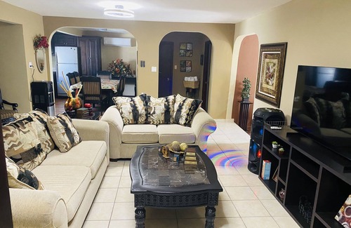 Puerto Penasco House | Beautiful spacious house great for big groups 7 min from the beach