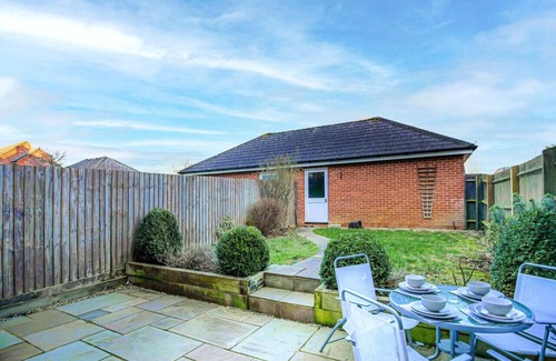 Northampton House | Beautiful & Spacious House - Free Parking & Wifi