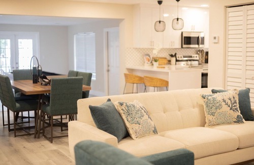 Highland Garden House | Beautiful, Spacious Modern Home Near Beach