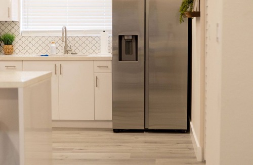 Highland Garden House | Beautiful, Spacious Modern Home Near Beach