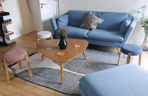 Quartier de la Folie-Mericourt Apartment | Beautiful & Spacious Parisien Apartment in the City Center