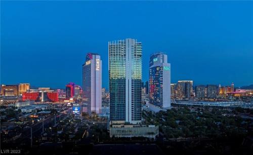 Las Vegas Apartment | Beautiful STRIP VIEWS Studio 17304