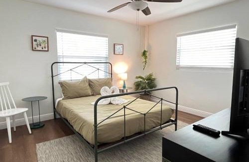 Clearwater Apartment | Beautiful Studio 10 Min From The Beach 1