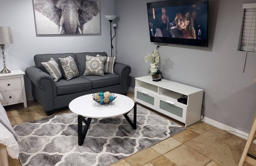 Seffner Community Alliance House | BEAUTIFUL STUDIO IN HEART OF BRANDON