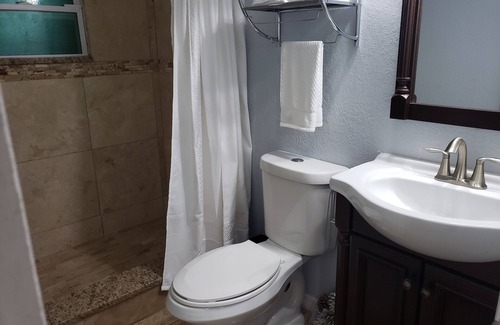 Seffner Community Alliance House | BEAUTIFUL STUDIO IN HEART OF BRANDON