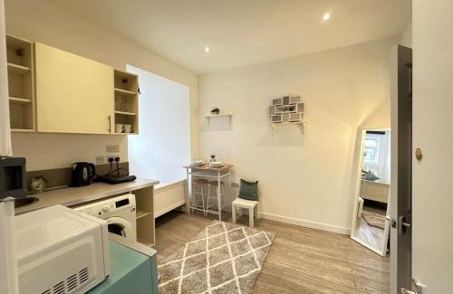 Kensal Green Apartment | Beautiful studio in London